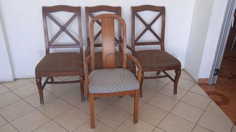 Mobiliário de lar ·