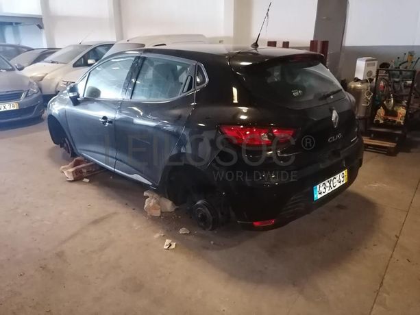 Renault Clio 1.5DCI · Ano 2015