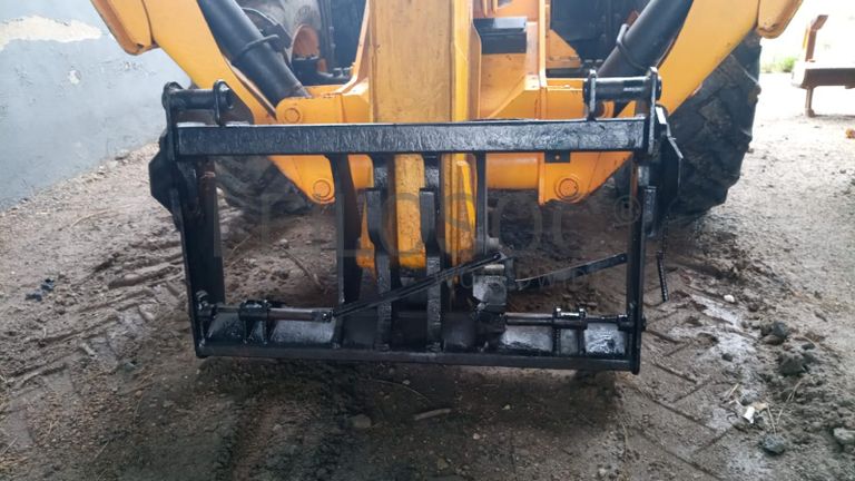 Multifunções JCB ·