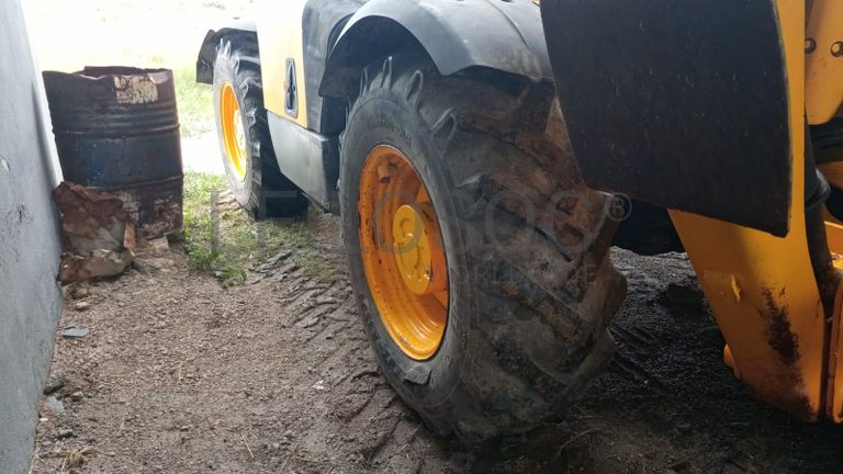 Multifunções JCB ·