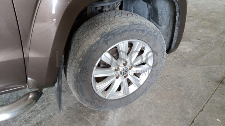 Volkswagen Amarok ·