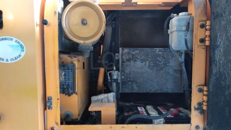 Escavadeira Hyundai    ·