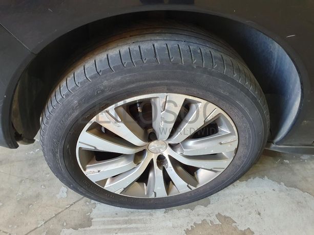 Peugeot 3008 1.6 BlueHDI · Ano 2015