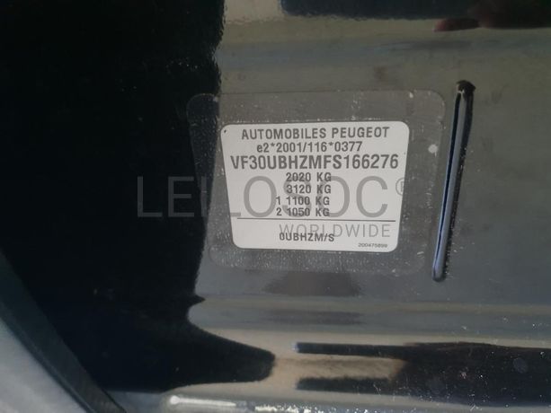 Peugeot 3008 1.6 BlueHDI · Ano 2015