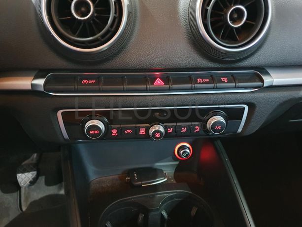 Audi A3 1.6 TDI · Ano 2014