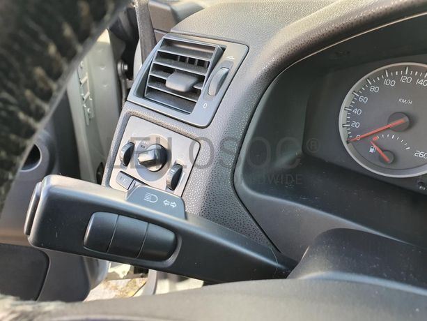 Volvo V50 2.0D · Ano 2005