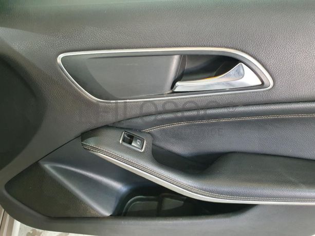 Mercedes-Benz A180 1.5CDI · Ano 2013