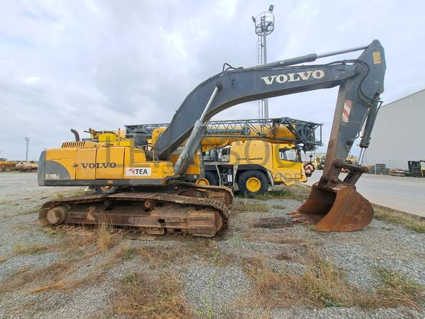 Escavadora VOLVO EC290BLC · Viana
