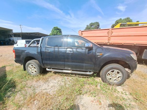 Veículo FORD RANGER · Viana