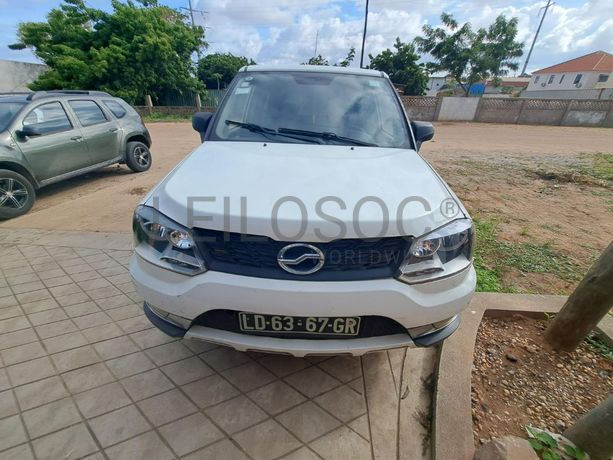 Veículo Zxauto C3 · Viana