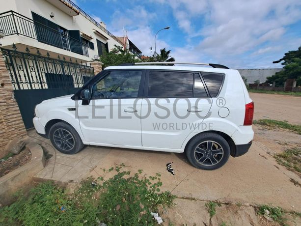 Veículo Zxauto C3 · Viana