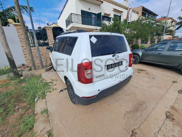 Veículo Zxauto C3 · Viana