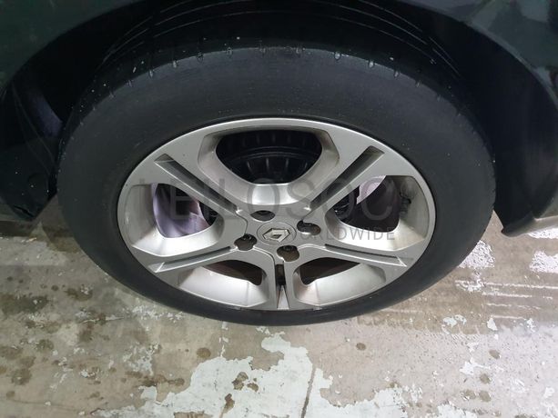 Renault Clio 1.5 DCI · Ano 2014