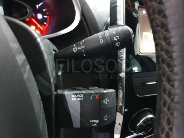 Renault Clio 1.5 DCI · Ano 2014