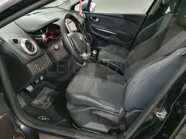 Renault Clio 1.5 DCI · Ano 2014