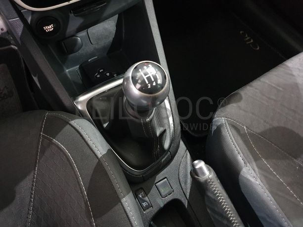 Renault Clio 1.5 DCI · Ano 2014