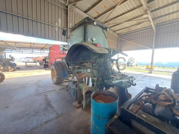 Trator agrícola John Deer 7830  · Samba Caju