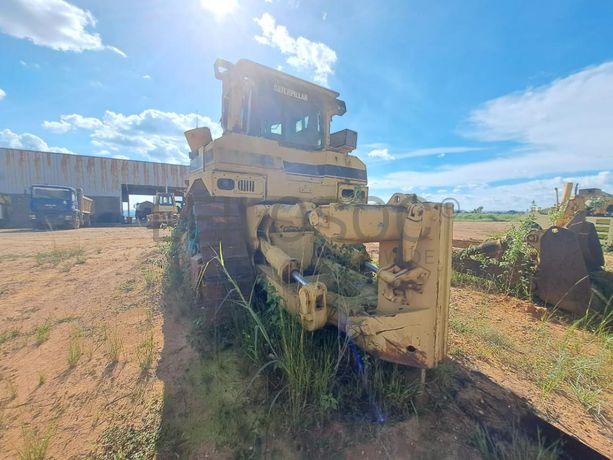 Buldózer Caterpillar D8R · Samba Caju