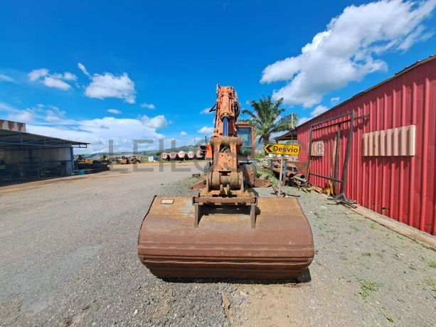 Escavadora de Pneus Fiat Hitachi FH150W.3 · Samba Caju