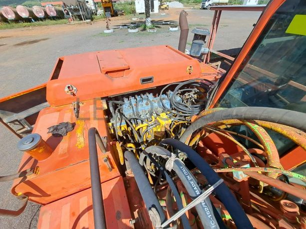 Escavadora de Pneus Fiat Hitachi FH150W.3 · Samba Caju