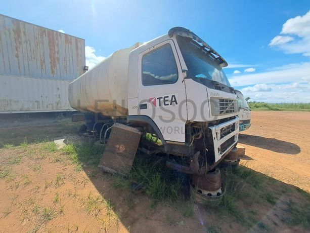 Camião Cisterna Volvo FM 400 · Samba Caju