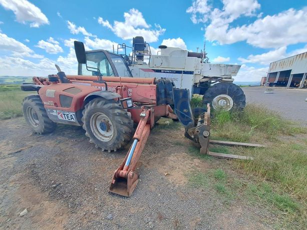Empilhador Telescópico Manitou MT1740 · Samba Caju