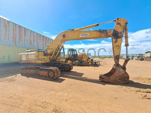 Escavadora de rastos Komatsu PC220 -7 · Samba Caju