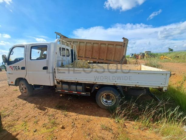 Veículo basculante FOTON Alimark  · Samba Caju