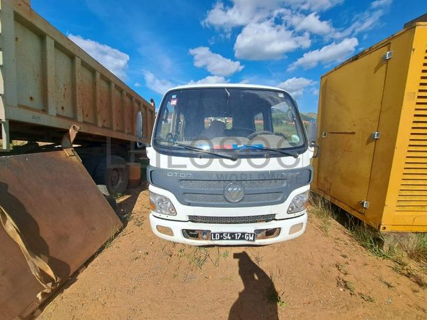 Veículo basculante FOTON Alimark  · Samba Caju