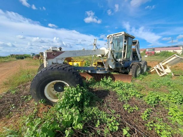 Motoniveladora Terex TG 230 · Samba Caju