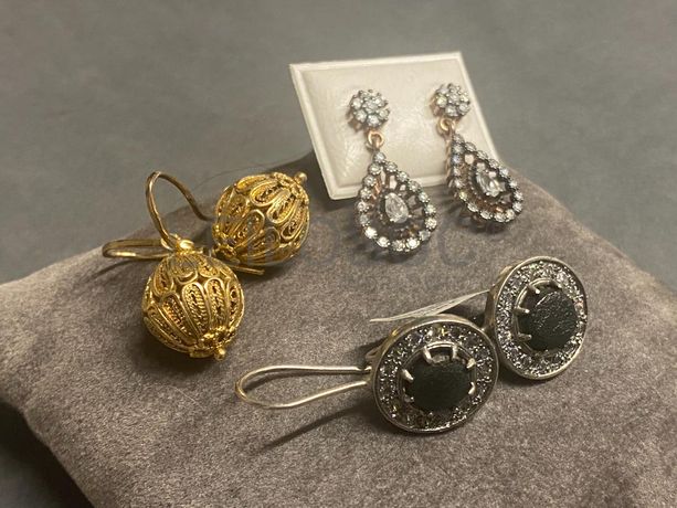 Brincos em prata e outros materiais