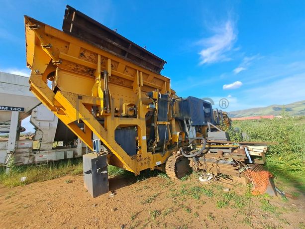 Britadeira móvel Tesad RK1012T· Samba Caju