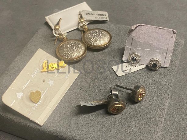 Brincos em prata e outros materiais