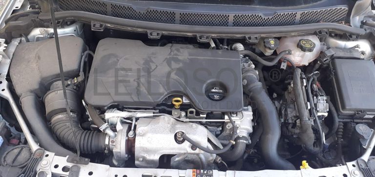 Opel Astra 1.6 CDTI · Ano 2017