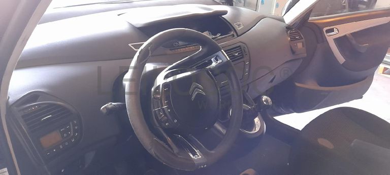 Citroën C4 Grand Picasso 1.6 HDI · Ano 2012