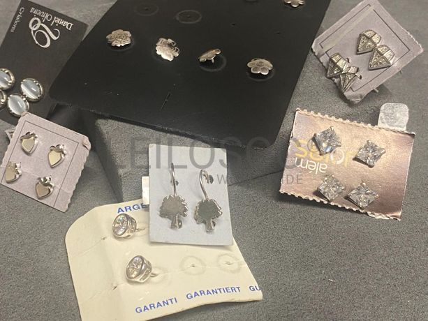 Brincos em prata e outros materiais