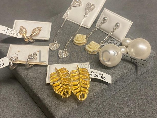 Brincos em prata e outros materiais