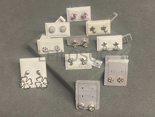 Brincos em prata e outros materiais