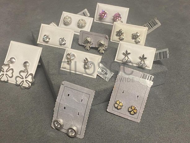 Brincos em prata e outros materiais