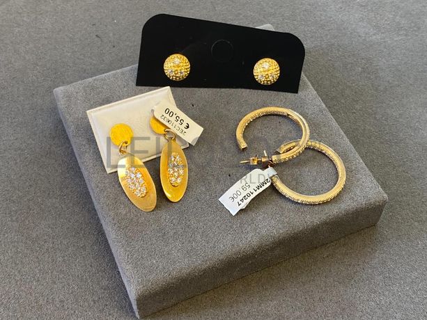 Brincos em prata e outros materiais