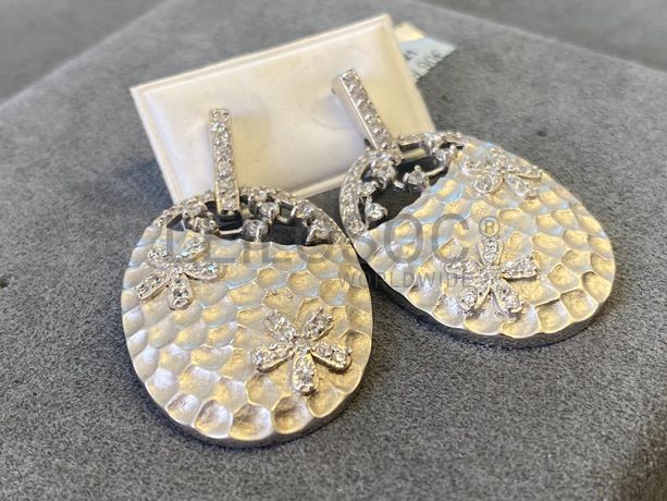 Brincos em prata e outros materiais