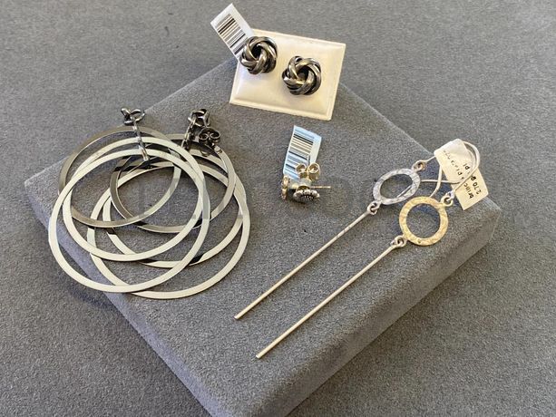 Brincos em prata e outros materiais