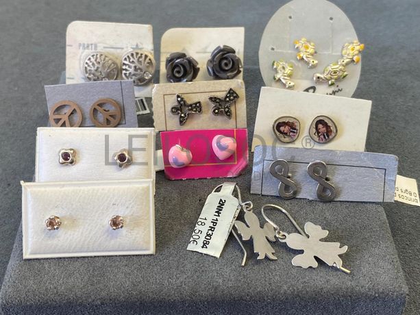 Brincos em prata e outros materiais