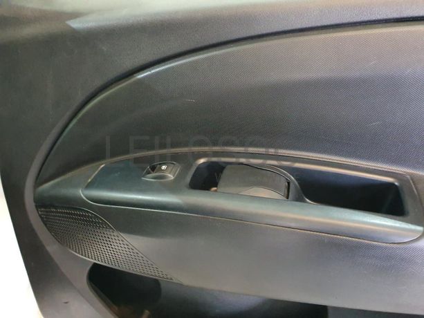 Opel Combo 1.6 CDTI · Ano 2017