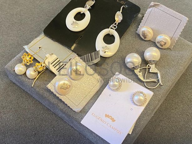 Brincos em prata e outros materiais