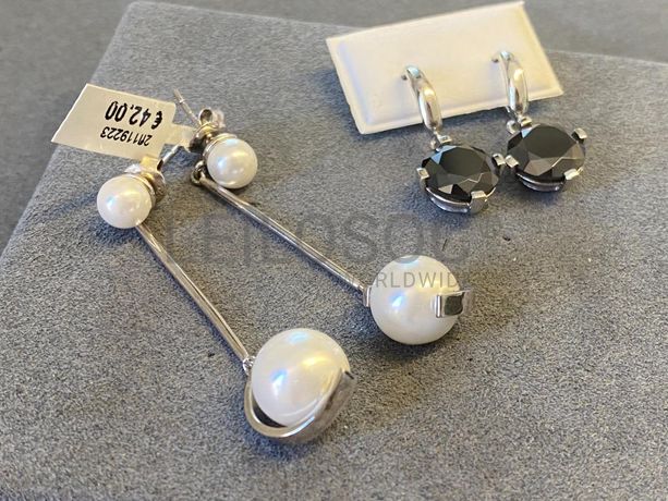 Brincos em prata e outros materiais