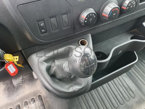 Opel Movano 2.3 CDTI · Ano 2014