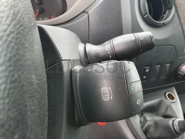 Opel Movano 2.3 CDTI · Ano 2014