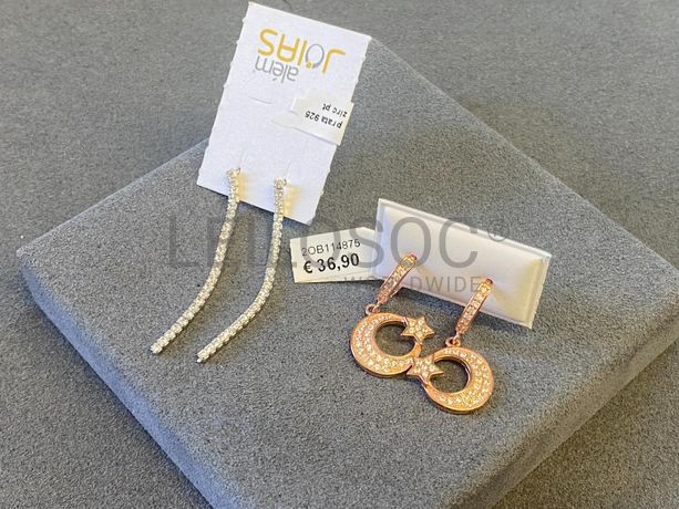 Brincos em prata e outros materiais