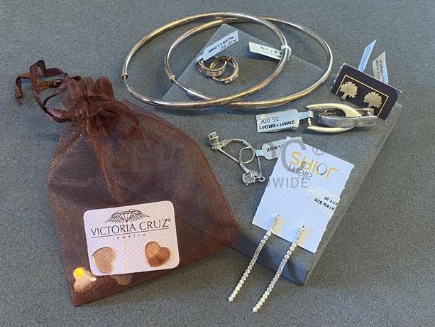 Brincos em prata e outros materiais